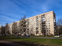 Kalininsky district, Butlerov st, 房屋 8. 公寓楼