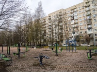 Kalininsky district, Butlerov st, 房屋 12. 公寓楼