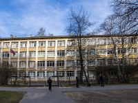 Kalininsky district, 国立重点高级中学 №470  ​Калининского района, Butlerov st, 房屋 22