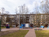 Kalininsky district, Butlerov st, 房屋 30. 公寓楼