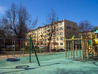 Kalininsky district,  , house 32. Apartment house