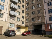 Kalininsky district,  , house 33. Apartment house