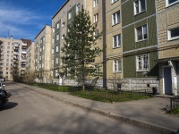 Kalininsky district, Klyuchevaya st, 房屋 13. 公寓楼