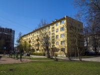 Kalininsky district, st Fedoseenko, house 19. Apartment house