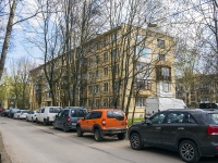 Kalininsky district, Fedoseenko st, house 35. Apartment house