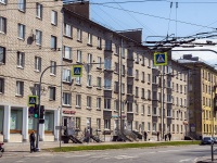 Kalininsky district, Metallistov avenue, 房屋 111. 公寓楼