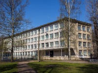 Kalininsky district, 国立重点高级中学 №95 Калининского района , Vernosti st, 房屋 14 к.4