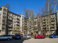 Kalininsky district, Kondratyevskij avenue, house 33. Apartment house