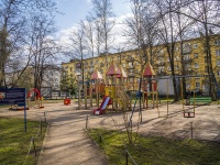 Kalininsky district, Kondratyevskij avenue, 房屋 52. 公寓楼