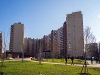 Kalininsky district, Kondratyevskij avenue, 房屋 70 к.1. 公寓楼