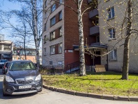 Kalininsky district, Karpinsky st, house 12. Apartment house