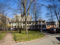 Kalininsky district, Karpinsky st, house 16. shopping center