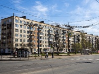 Kalininsky district, Nauki avenue, house 18. Apartment house