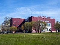 Kalininsky district, shopping center "Торговый двор", Nauki avenue, house 21 к.1