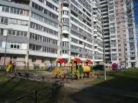 Krasnogvardeisky district, Piskaryovskij avenue, 房屋 37 к.2. 公寓楼