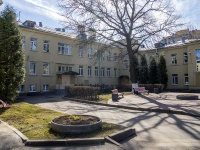 Krasnogvardeisky district, Городская поликлиника №17. Женская консультация №9, Bolsheokhtinskiy , 房屋 33 к.3