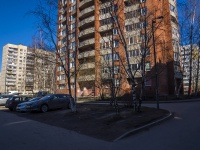 Krasnogvardeisky district, Hasanskaya st, 房屋 20. 公寓楼