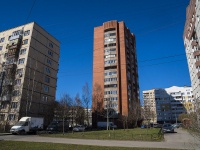 Krasnogvardeisky district, Hasanskaya st, 房屋 20. 公寓楼