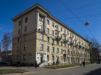 Krasnogvardeisky district, Sredneokhtinskiy , house 34. Apartment house