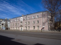 Krasnogvardeisky district, Sredneokhtinskiy , house 45. Apartment house