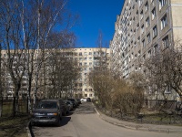 Krasnogvardeisky district, Lenskaya st, house 15. Apartment house