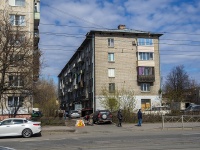 Krasnogvardeisky district, Bolshaya porohovskaya st, house 56. Apartment house