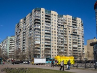 Krasnogvardeisky district, Udarnikov avenue, 房屋 30 к.1. 公寓楼