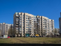 Krasnogvardeisky district, Udarnikov avenue, house 42. Apartment house