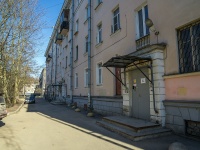 Krasnogvardeisky district, Kommuni st, house 52. Apartment house