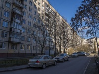 Krasnogvardeisky district, Entuziastov avenue, house 53/38. Apartment house