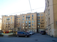 Moskowsky district,  , house 147. Apartment house