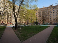 Moskowsky district,  , house 153. Apartment house