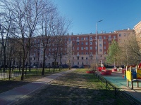 Moskowsky district,  , house 182. Apartment house