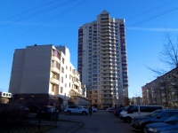 Московский район, улица Варшавская, дом 59. многоквартирный дом