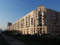 Московский район, улица Варшавская, дом 63 к.1. многоквартирный дом