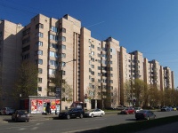 Московский район, улица Варшавская, дом 108. многоквартирный дом