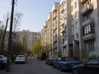 Московский район, улица Варшавская, дом 124. многоквартирный дом