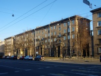 улица Благодатная, house 51. многоквартирный дом