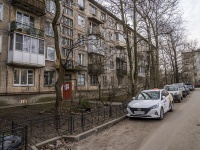 Nevsky district, Babushkin , house 103. Apartment house