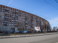 Nevsky district, Bolshevikov avenue, 房屋 33 к.1. 公寓楼