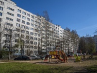 Nevsky district, Bolshevikov avenue, house 37 к.1. Apartment house