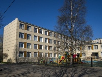 Nevsky district, 学校 Средняя общеобразовательная школа №339 Невского района , Dybenko st, 房屋 12 к.2