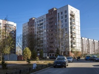 Nevsky district, Krylenko , 房屋 43 к.3. 公寓楼