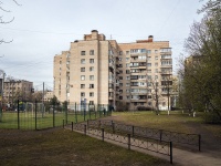 Nevsky district, Narodnaya st, house 43 к.1. Apartment house