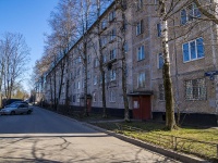 Nevsky district, Narodnaya st, house 60. Apartment house