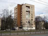 Nevsky district, Narodnaya st, house 80. Apartment house