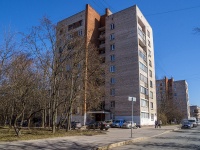 Nevsky district, Narodnaya st, house 80. Apartment house