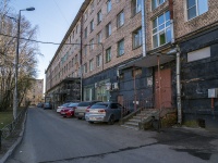 Nevsky district, Narodnaya st, house 98. Apartment house