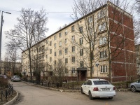 Nevsky district, st Sedov, house 102. Apartment house