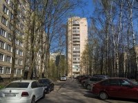 Nevsky district, Kollontay , 房屋 19 к.4. 公寓楼